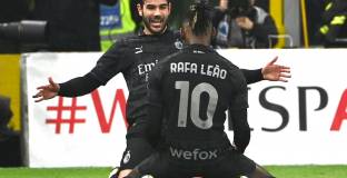 Милан постигна целта си срещу Наполи