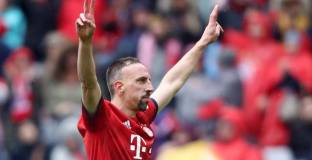 Евертън може да предложи договор на Рибери