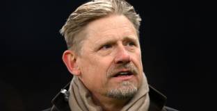 Шмайхел: Ман Юнайтед трябваше да купи Мартинес, а не Ламенс