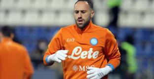 Оспина е готов да напусне Наполи като свободен агент