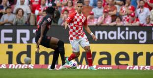  Майнц05  отстрани играч заради позицията му за Палестина 