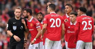 ФА обвини Ман Юнайтед в загуба на контрол над футболистите 