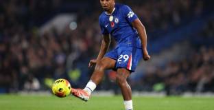 Френската федерация застана зад Уесли Фофана след расистки обиди