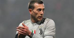 Бернардески няма да напуска Ювентус