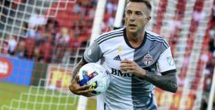 Бернардески може да се присъедини към Бешикташ