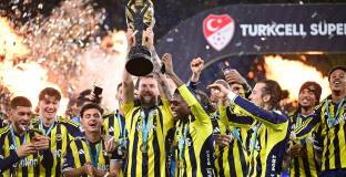 Фенербахче спечели Суперкупата на Турция