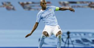 Фернандиньо: Не бързаме