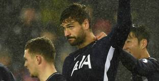 Тотнъм победи Суонзи (видео)