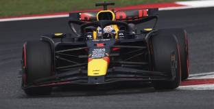 Астън Мартин протестира срещу резултатите от квалификациите 