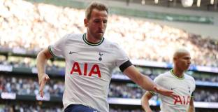 Тотнъм изравни Ман Сити на върха, Сон с хетрик