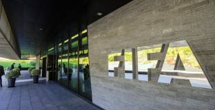 ФИФА пожизнено отстрани шефа на футбола в Гана