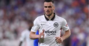 Айнтрахт прие предложението на Уест Хем за Костич