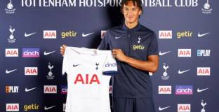 Тотнъм обяви трансфера на Ашли Филипс 