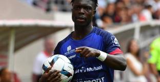 Олимпик Лион - Клермон 0:1 