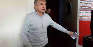 Гуркюф напусна Рен