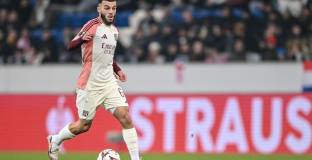 Нападател на Лион отказа да напусне клуба