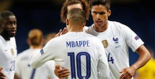 Франция се справи с Швеция, но Мбапе пак се контузи