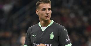 Камарда премина от Милан в Лече