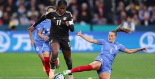 Нидерландките надвиха португалките, Франция се провали