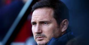 Мошири подкрепи Лампард