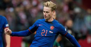 Де Йонг и Депай аут за неопределен срок 