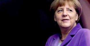 Шефът на немския футбол: Очакваме подкрепа от Меркел 