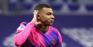 Олимпик Лион - ПСЖ 2:4 