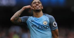 Алвеш: Жезус е добър колкото Роналдо