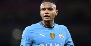 Аканджи може да премине в Галатасарай