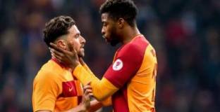 Галатасарай - Акхисар 0:2 