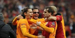 Галатасарай - Бешикташ 2:1 