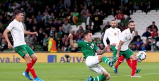 Балъков обяви част от играчите за Черна гора и Англия