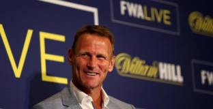 Шерингам: Конте ще спечели трофей през този сезон