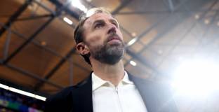 Люк Шоу ще е резерва срещу Нидерландия 