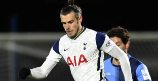 Уикъмб накара Тотнъм да работи в края (видео)