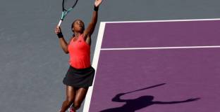 Гауф се класира за четвъртфиналите в Маями след трисетова битка