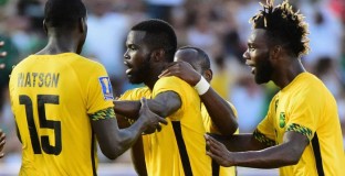 САЩ и Ямайка ще играят във финала за Златната купа