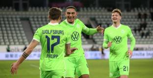 Волфсбург - Гройтер Фюрт 4:1 