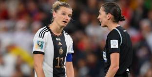 Германия сензационно отпадна от Световното за жени