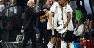 Германия под ръководството на Фьолер победи Франция 