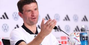 Мюлер: Имаме нужда от магия срещу Коста Рика 