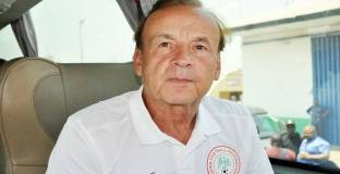 Треньорът на Нигерия: Разговаряхме на почивката и това ни помогна 