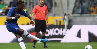 Ейбрахам: Лампард много помага на младите играчи