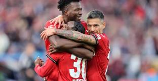 Байер Леверкузен - Шалке 04 4:0 