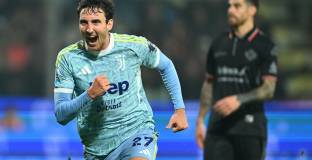 Спалети дебютира начело на Ювентус с победа (видео)