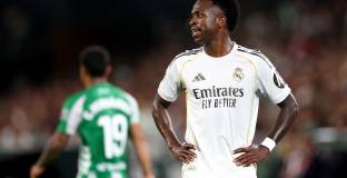 Белерин развали пътуването на Реал Мадрид до Ферията (видео)