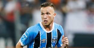 Монако може да измъкне Артур от ръцете на Барселона 