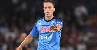 Рома се опитва да привлече Распадори