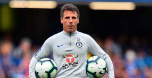 Дзола към Мората: Играеш за Челси, а не за Брайтън