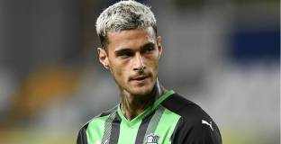  Уест Хем и Сасуоло се разбраха за Скамака